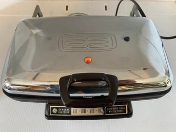 Vintage GE Waffle Maker (K14)