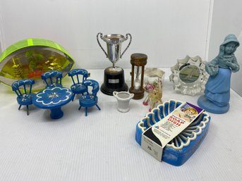 Decor As Pictured (K27)