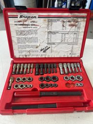 Snap-On Wheel Stud Repair Kit (109)
