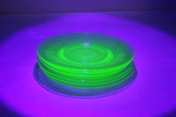 Six Hazel Atlas  Vaseline Glass Clover Side Plates (JD46)