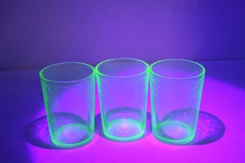 Three Hazel Atlas Vaseline Glass Clover Juice Glasses (JD47)