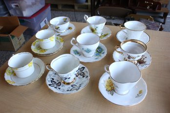Nine Teacups And Ten Saucers (3)