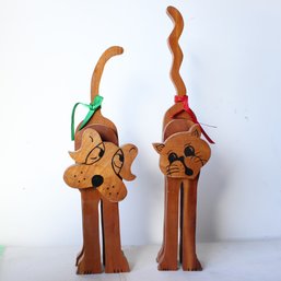 Wooden Cat And Dog Figures (95)