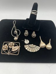 Variety Of Sterling Jewelry 39.6g (hB11)