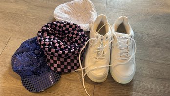 New Balance Sneakers Size 10 And Cool Caps (413)