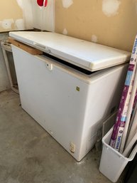 Chest Freezer (OS24)