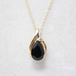 14K Gold Necklace And Shungite Pendant 3.0 Grams (509)