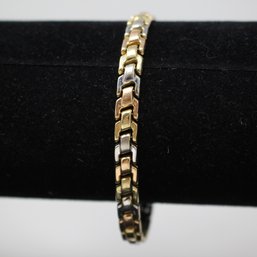 14K Gold Bracelet 6.7 Grams (529)