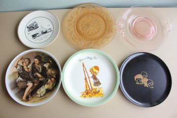 Assorted Vintage Trays And Plates (307)