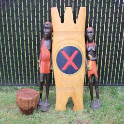 Shield, Drum And Figurines From The Philippines (378)