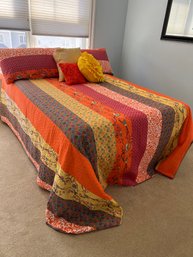 Pretty Queen Size Comforter Set, Bedding And Pillows