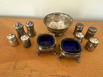 89.6g Sterling SIlver Bowl And Salt And Pepper Shakers - Silverplate Salt Cellars With Cobalt Liners (LR)