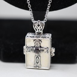 Sterling Silver Necklace With Box Charm That Contains Gems (182)