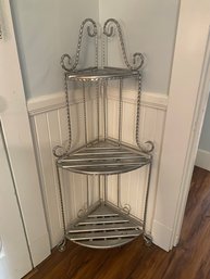 Small Corner Shelf (P51)