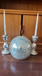 Light Globe And Candlesticks With Battery Operated Taper Candles (L8)
