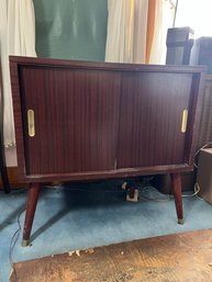 Record Cabinet (BR1-4)