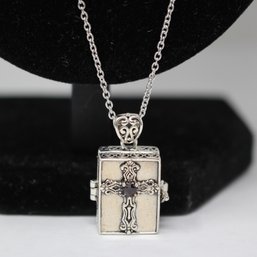 Sterling Silver Necklace With Box Charm That Contains Gems (209)