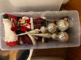 Christmas Decor (AT4)