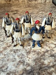 Small Figurines (389 / 397)