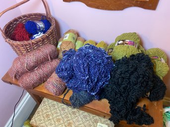 Yarn And Basket (BR22)