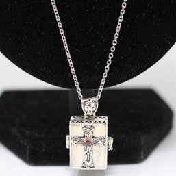 Sterling Silver Necklace With Box Charm That Contains Gems (230)