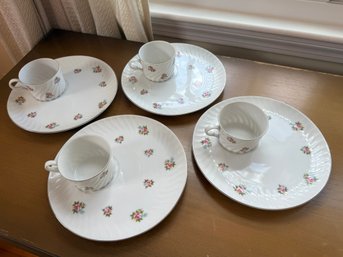Set Of Four Luncheon Plates And Cups (307)