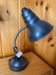 Gooseneck Desk Lamp (B16)