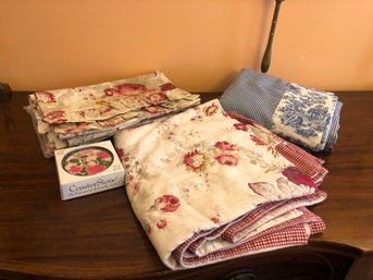 Table Linens (DR8)