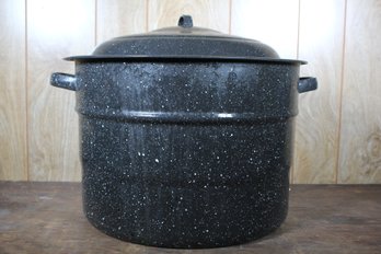 Enamel Lobster Pot (70)