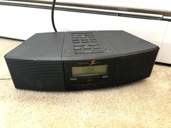Zenith Clock Radio (217)