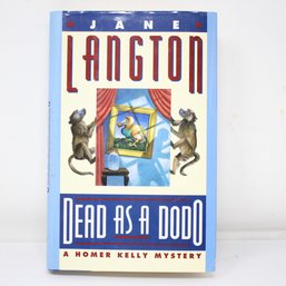 Jane Langton Signed 'Dead As A Dodo' (7)