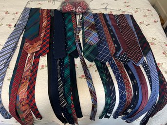 Necktie And Bowtie Lot (113)