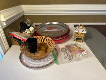 Trays And Utensils (DR5)