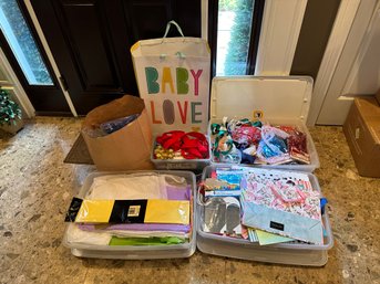 Assortment Of Gift Wrapping (DR13)