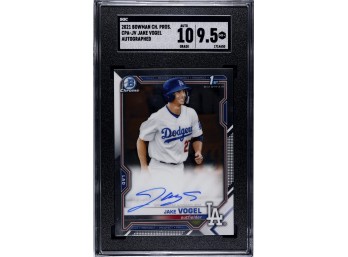 Gorgeous SGC '9.5'  :  Jake Vogel (Certified Autograph)