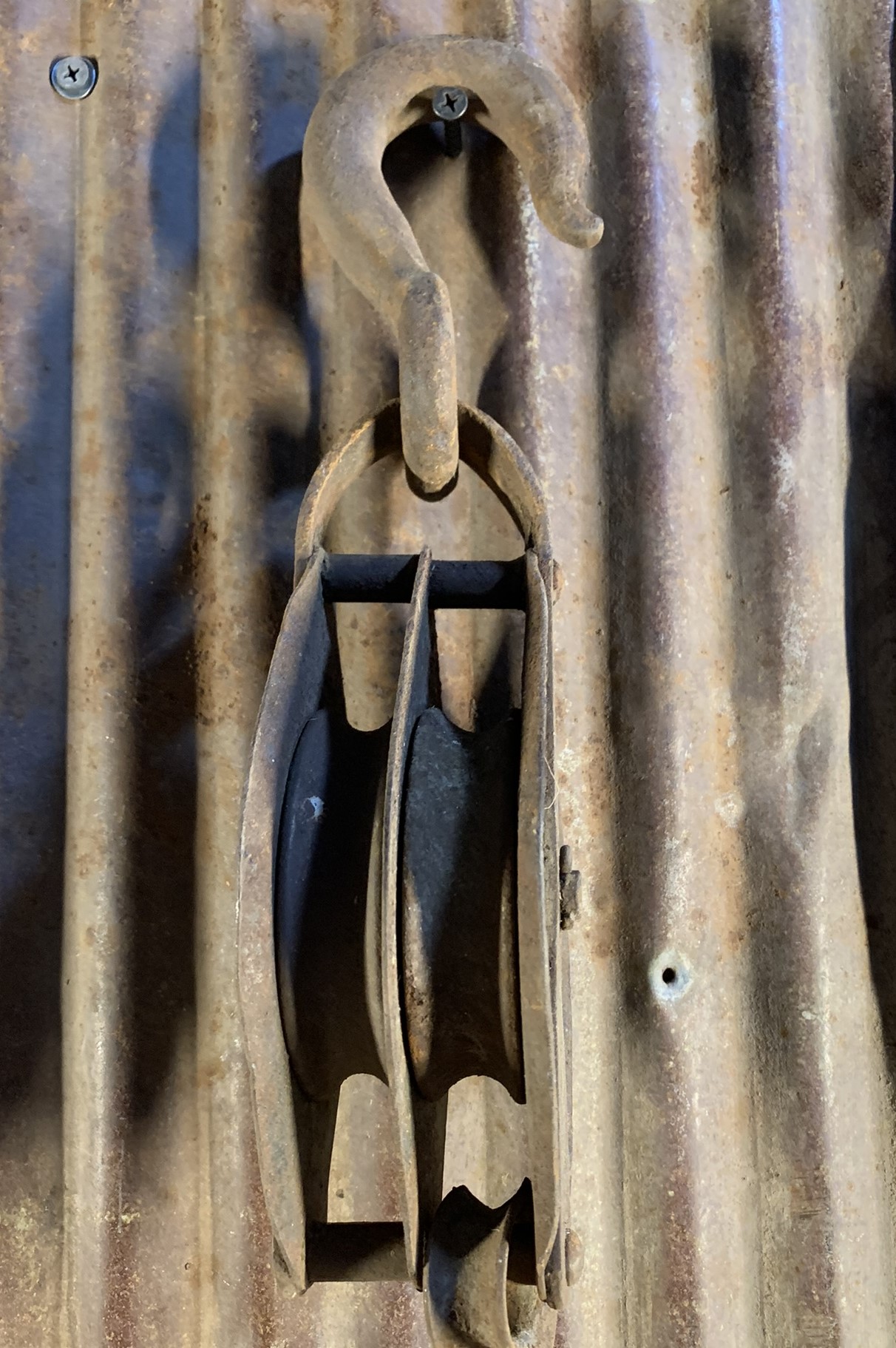 Vintage Steel Double Wheel Block Tackle Pulley #2544 | Auctionninja.com
