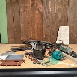 Model Railroading, HO Scale, Scenic Items, Track Pieces, & Transofrmer