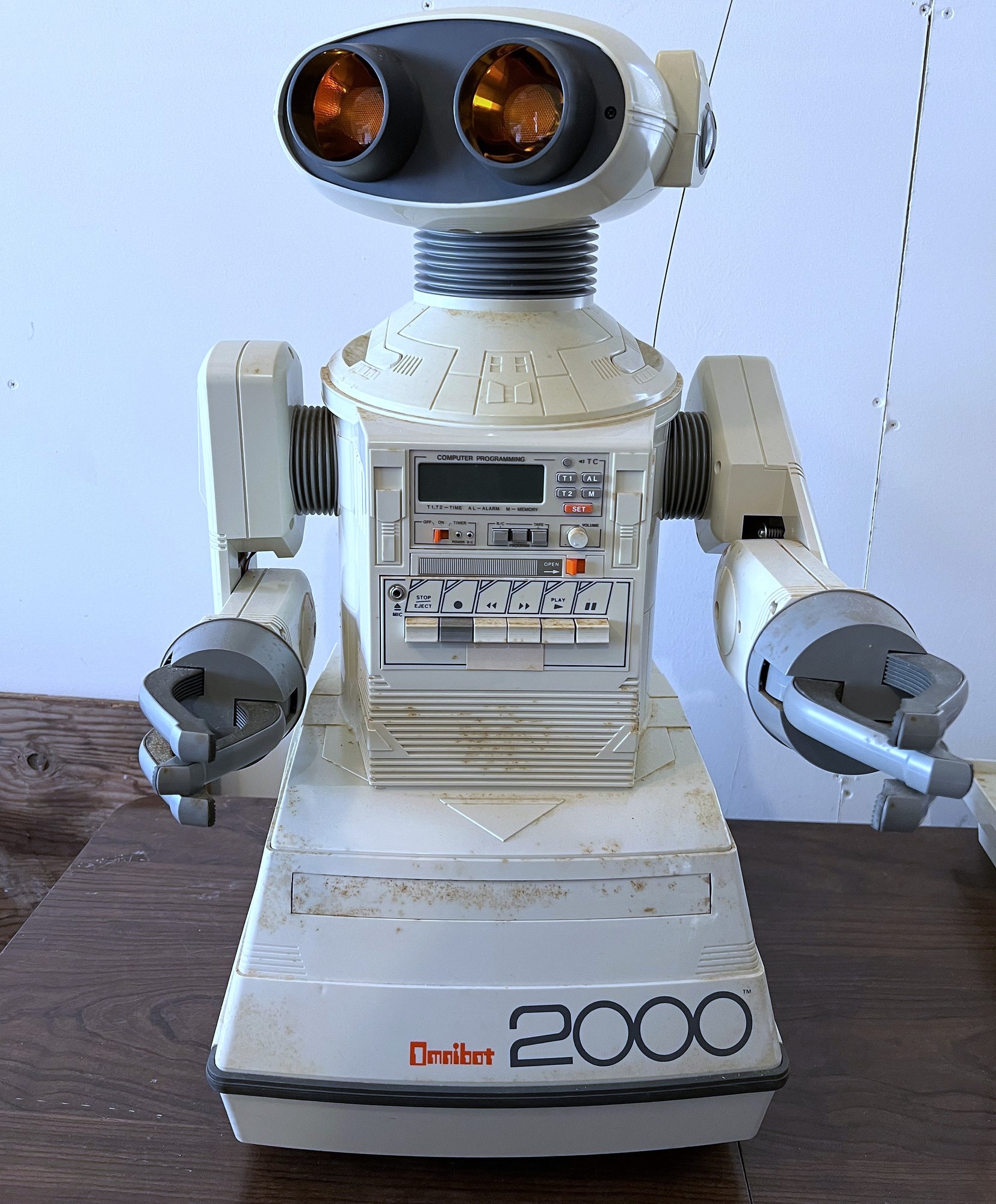 VINTAGE HOOTBOT BY TOMY , OMNIBOT 2000 BY TOMY, MARTIAN WAR
