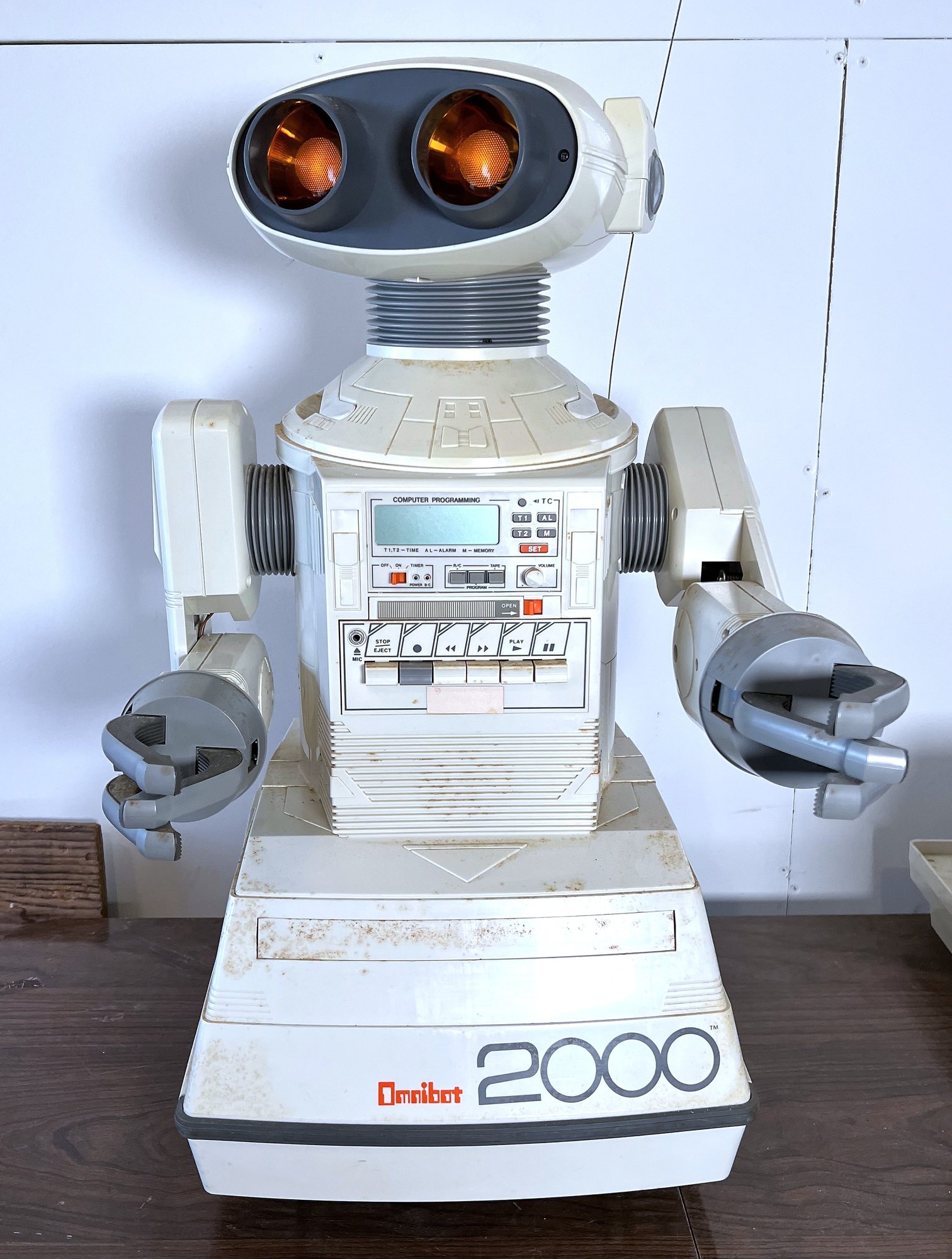 VINTAGE HOOTBOT BY TOMY , OMNIBOT 2000 BY TOMY, MARTIAN WAR