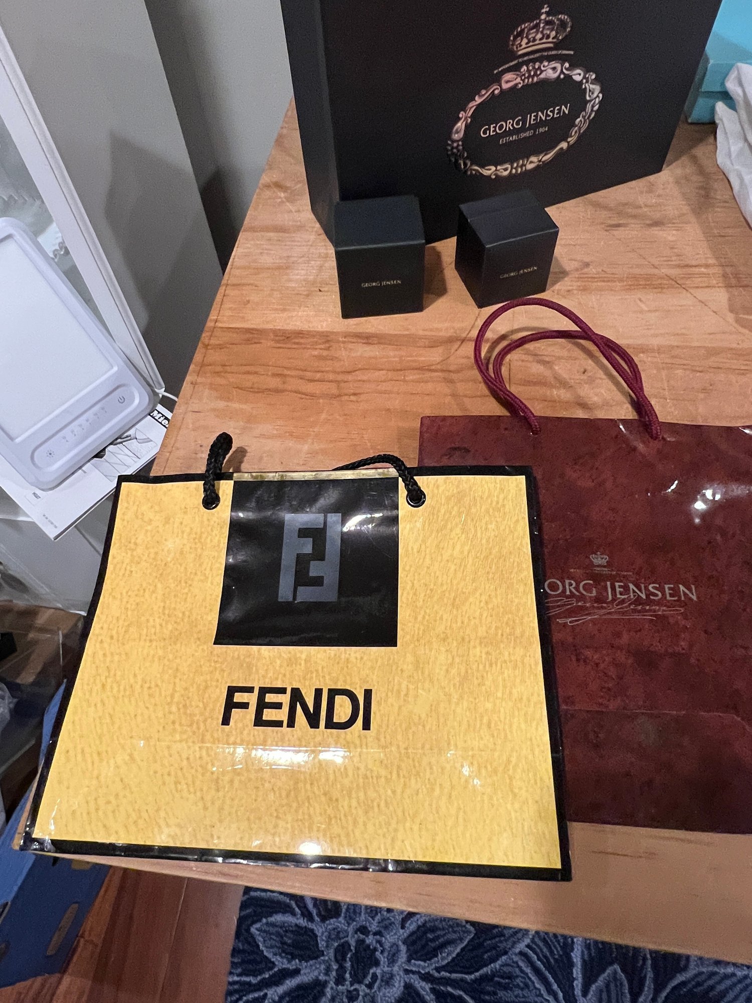 Vintage Boxes , Dust Bags And Bags- Shippable #20442 | Auctionninja.com