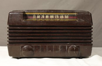 Vintage RCA Radiola 61-8 Tube Radio- 1940's