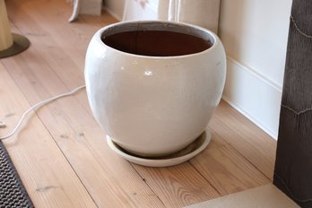 Dessert White Ceramic Planting Pot With Underplate 1 Of 2