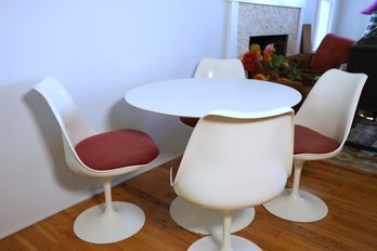Original Mid Century Modern Designer Eero Saarinen By Knoll