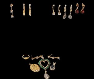 Collection Of 10kt GOLD Vintage Various Jewelry - Shippable