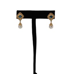Vintage 14k Yellow Gold Blue Topaz And Pearl Earrings