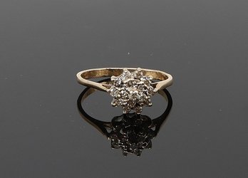 Vintage 14kt. Yellow GOLD Diamond Cluster Ring-shippable