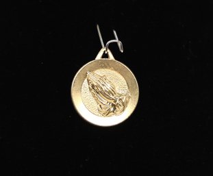 14k Yellow Gold Praying Hands Pendant