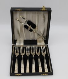 Vintage Boxed Set Features Six English Silver-plated Pastry Forks And A Matching Serving Fork-shippable