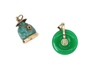 18k Yellow GOLD And Green Stone Man W/hat And Round Chinese Pendant