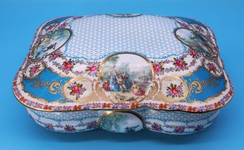 Beautiful Vintage Limoges France Porcelain Jewelry Box-SHIPPABLE